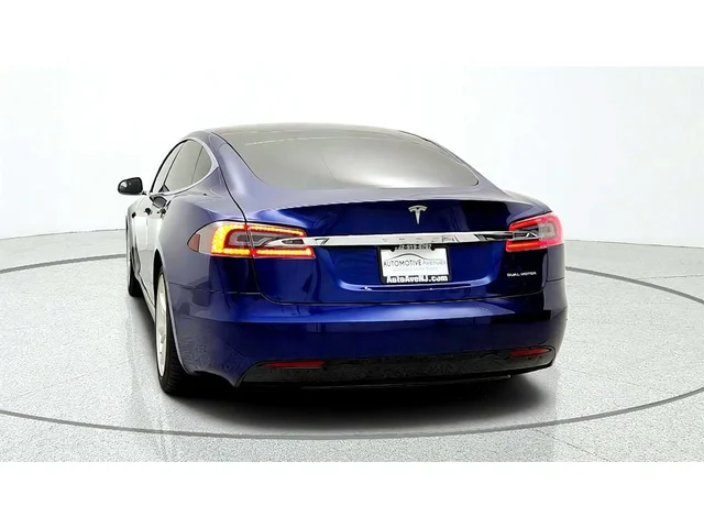 SEMINUEVOS TESLA Model S a Estados en autogozo