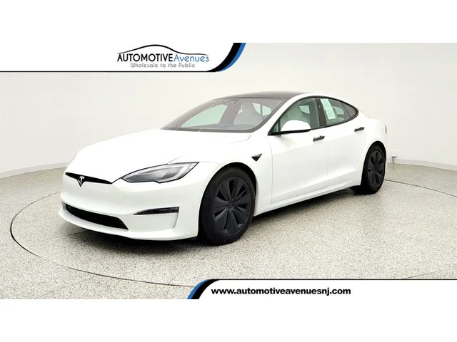 SEMINUEVOS TESLA Model S a Estados en autogozo
