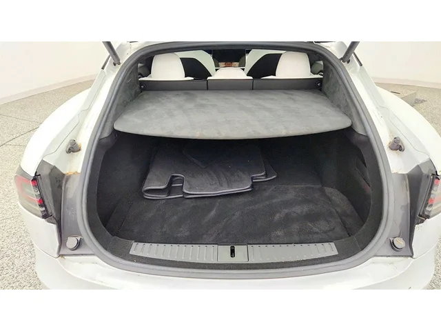SEMINUEVOS TESLA Model S a Estados en autogozo