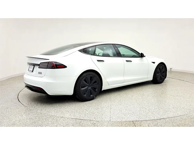 SEMINUEVOS TESLA Model S a Estados en autogozo