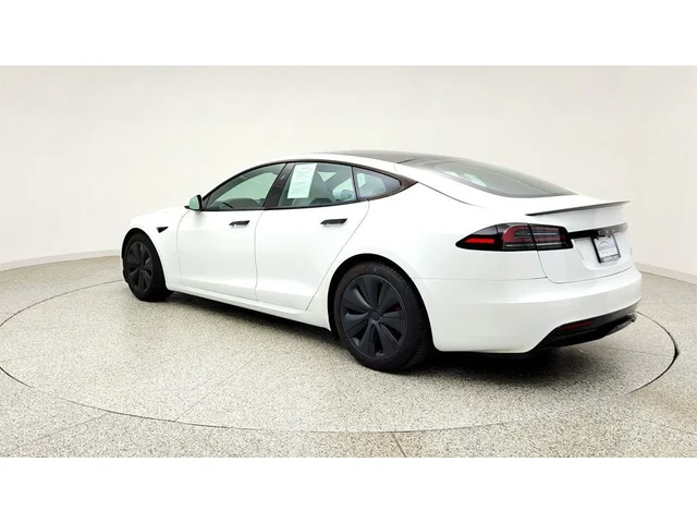 SEMINUEVOS TESLA Model S a Estados en autogozo
