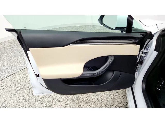 SEMINUEVOS TESLA Model S a Estados en autogozo