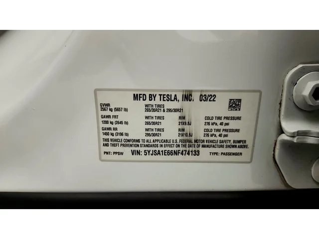 SEMINUEVOS TESLA Model S a Estados en autogozo