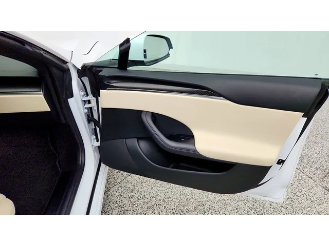 SEMINUEVOS TESLA Model S a Estados en autogozo