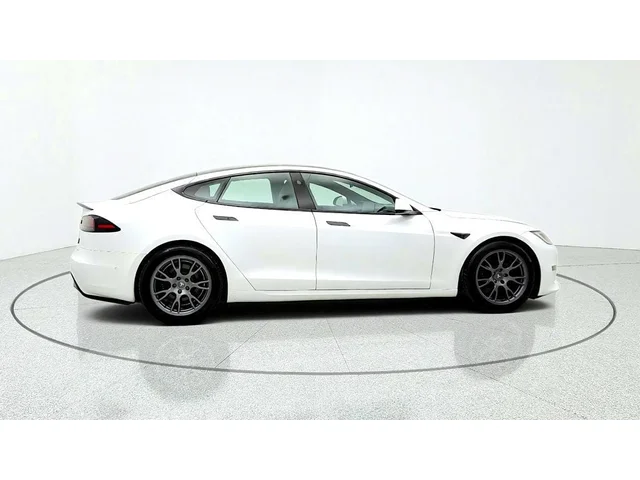 SEMINUEVOS TESLA Model S a Estados en autogozo