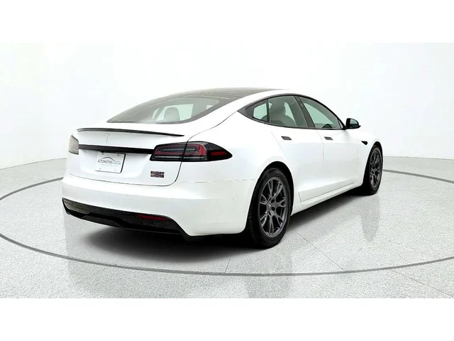 SEMINUEVOS TESLA Model S a Estados en autogozo