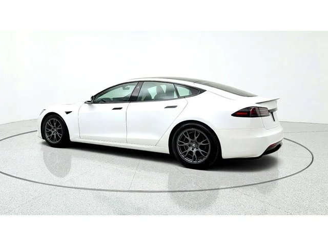SEMINUEVOS TESLA Model S a Estados en autogozo