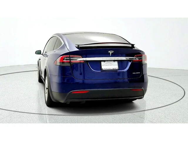 SEMINUEVOS TESLA Model X a Estados en autogozo