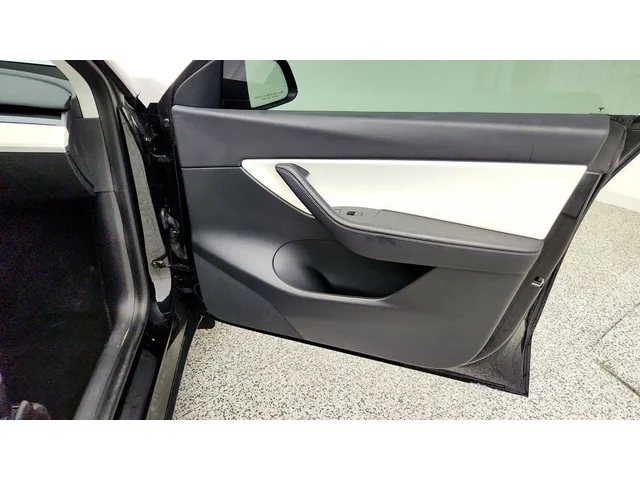 SEMINUEVOS TESLA Model Y a Estados en autogozo