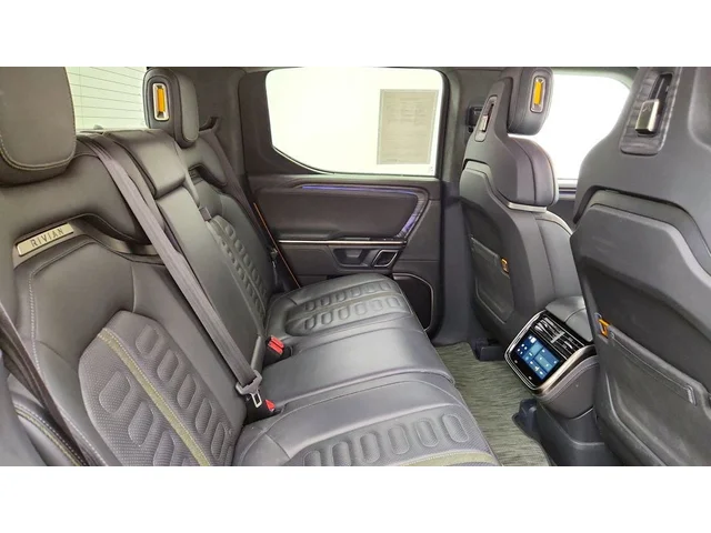 SEMINUEVOS RIVIAN R1T a Estados en autogozo