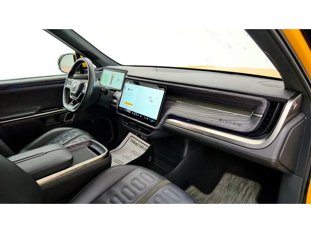 SEMINUEVOS RIVIAN R1T a Estados en autogozo