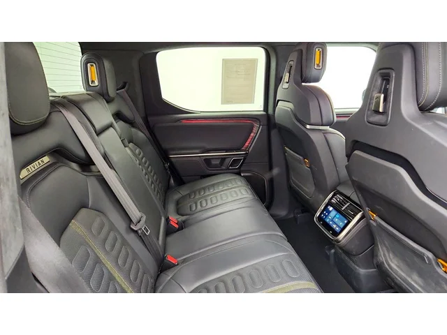 SEMINUEVOS RIVIAN R1T a Estados en autogozo