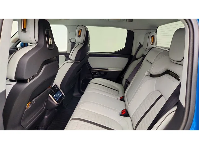 SEMINUEVOS RIVIAN R1T a Estados en autogozo