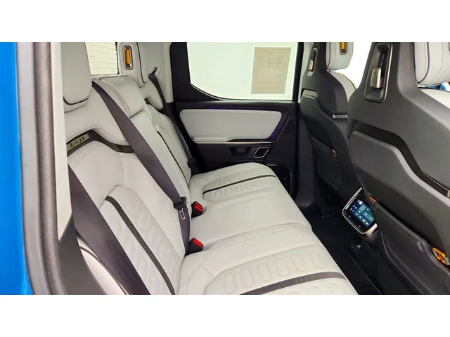 SEMINUEVOS RIVIAN R1T a Estados en autogozo