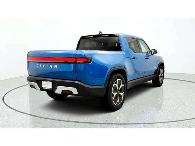 SEMINUEVOS RIVIAN R1T a Estados en autogozo
