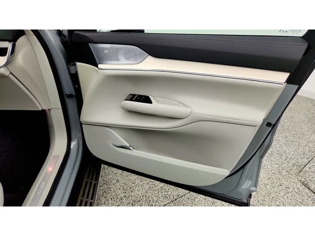 SEMINUEVOS VOLVO EX90 a Estados en autogozo