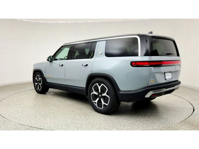 SEMINUEVOS RIVIAN R1S a Estados en autogozo