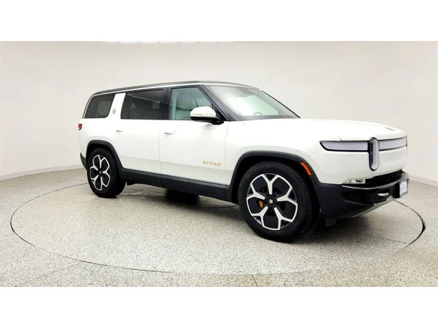 SEMINUEVOS RIVIAN R1S a Estados en autogozo