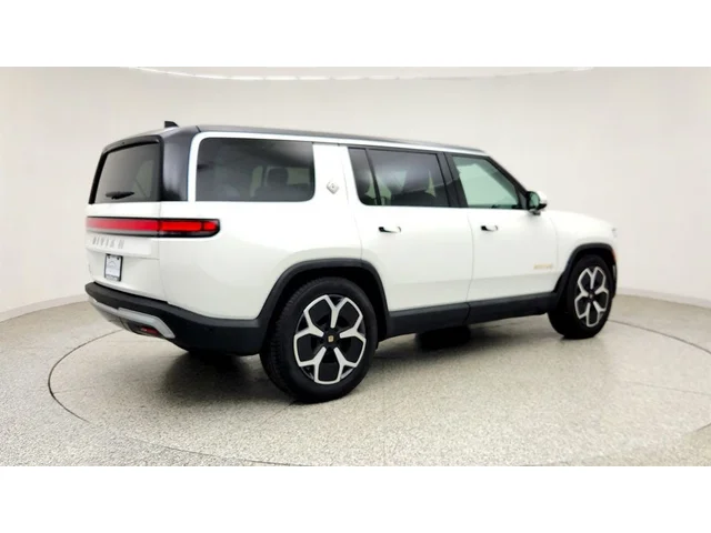SEMINUEVOS RIVIAN R1S a Estados en autogozo
