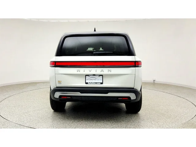SEMINUEVOS RIVIAN R1S a Estados en autogozo