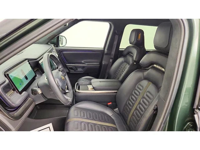 SEMINUEVOS RIVIAN R1S a Estados en autogozo
