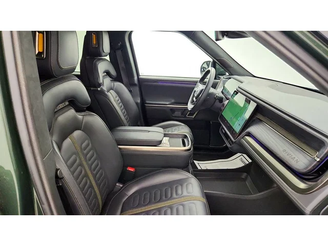 SEMINUEVOS RIVIAN R1S a Estados en autogozo