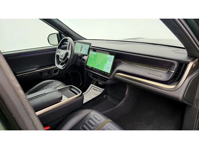 SEMINUEVOS RIVIAN R1S a Estados en autogozo