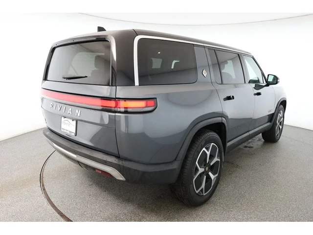 SEMINUEVOS RIVIAN R1S a Estados en autogozo
