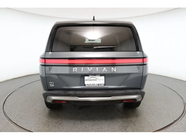 SEMINUEVOS RIVIAN R1S a Estados en autogozo