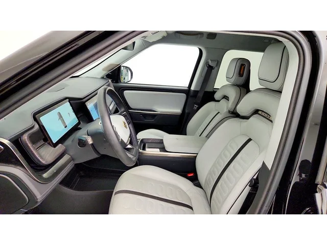 SEMINUEVOS RIVIAN R1S a Estados en autogozo