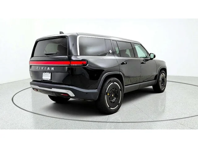 SEMINUEVOS RIVIAN R1S a Estados en autogozo