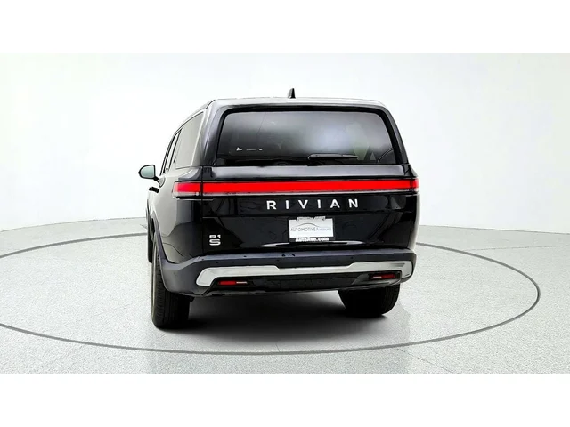 SEMINUEVOS RIVIAN R1S a Estados en autogozo