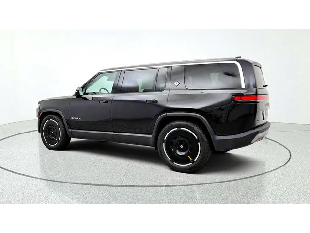 SEMINUEVOS RIVIAN R1S a Estados en autogozo