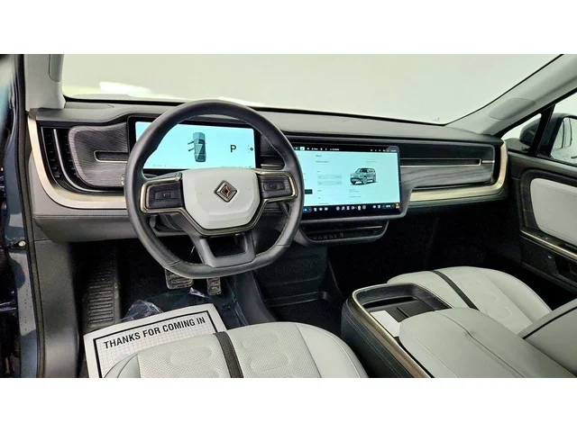 SEMINUEVOS RIVIAN R1S a Estados en autogozo