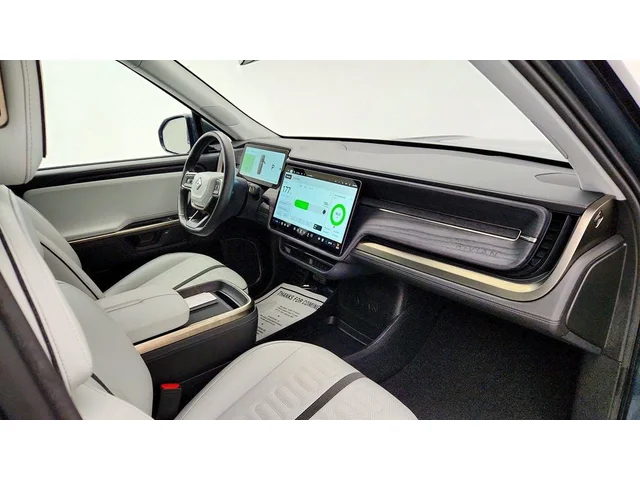 SEMINUEVOS RIVIAN R1S a Estados en autogozo