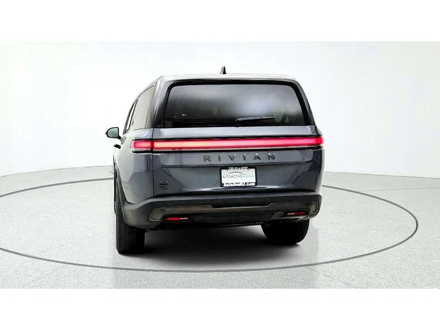 SEMINUEVOS RIVIAN R1S a Estados en autogozo