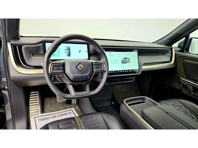 SEMINUEVOS RIVIAN R1S a Estados en autogozo