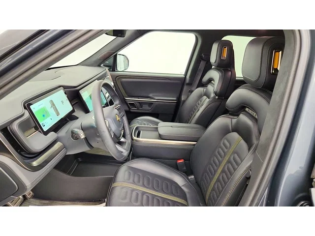 SEMINUEVOS RIVIAN R1S a Estados en autogozo
