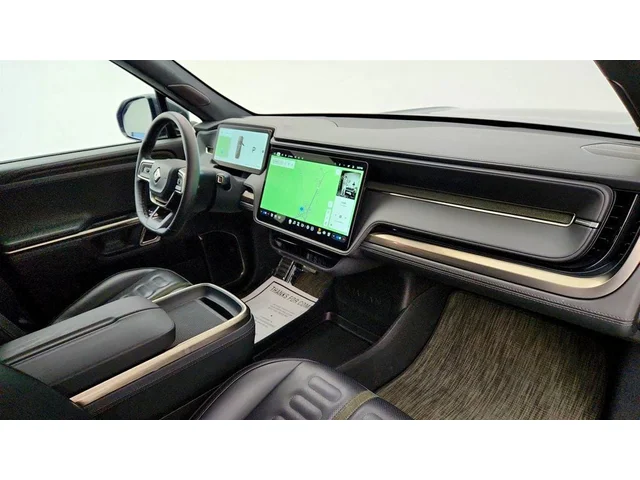 SEMINUEVOS RIVIAN R1S a Estados en autogozo