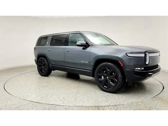 SEMINUEVOS RIVIAN R1S a Estados en autogozo