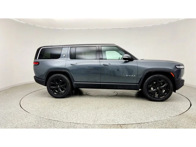 SEMINUEVOS RIVIAN R1S a Estados en autogozo