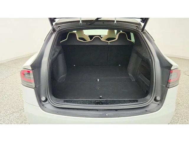 SEMINUEVOS TESLA Model X a Estados en autogozo