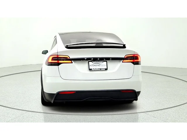 SEMINUEVOS TESLA Model X a Estados en autogozo