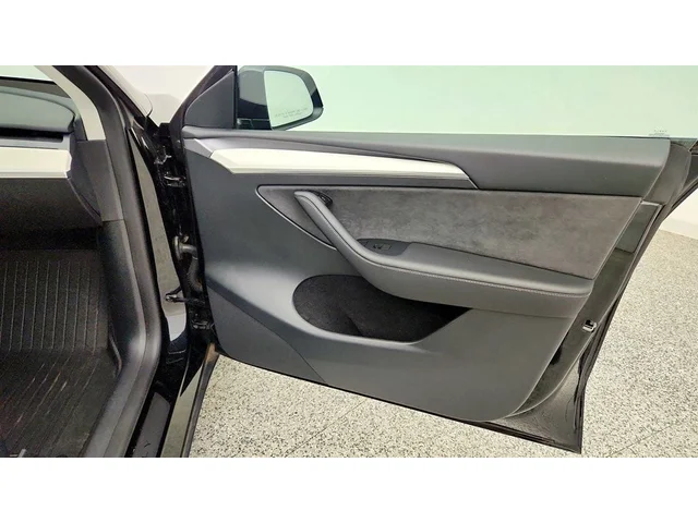 SEMINUEVOS TESLA Model Y a Estados en autogozo