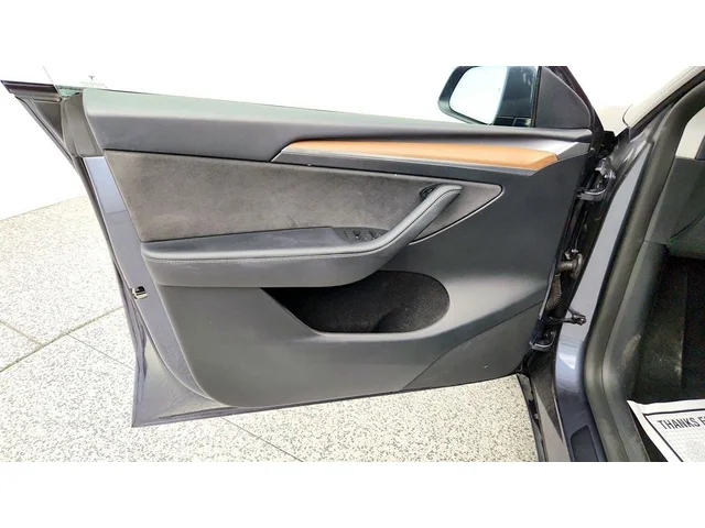 SEMINUEVOS TESLA Model Y a Estados en autogozo