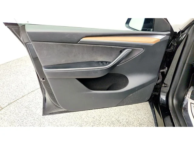 SEMINUEVOS TESLA Model Y a Estados en autogozo