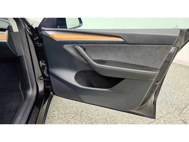 SEMINUEVOS TESLA Model Y a Estados en autogozo