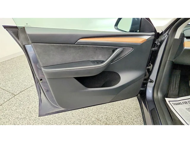 SEMINUEVOS TESLA Model Y a Estados en autogozo
