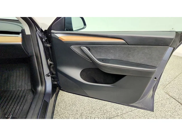 SEMINUEVOS TESLA Model Y a Estados en autogozo