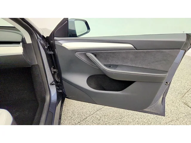 SEMINUEVOS TESLA Model Y a Estados en autogozo